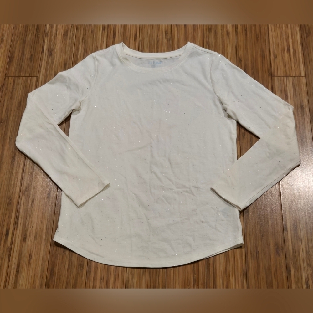 NWOT Cat & Jack White Long Sleeve Top with Subtle Sparkle